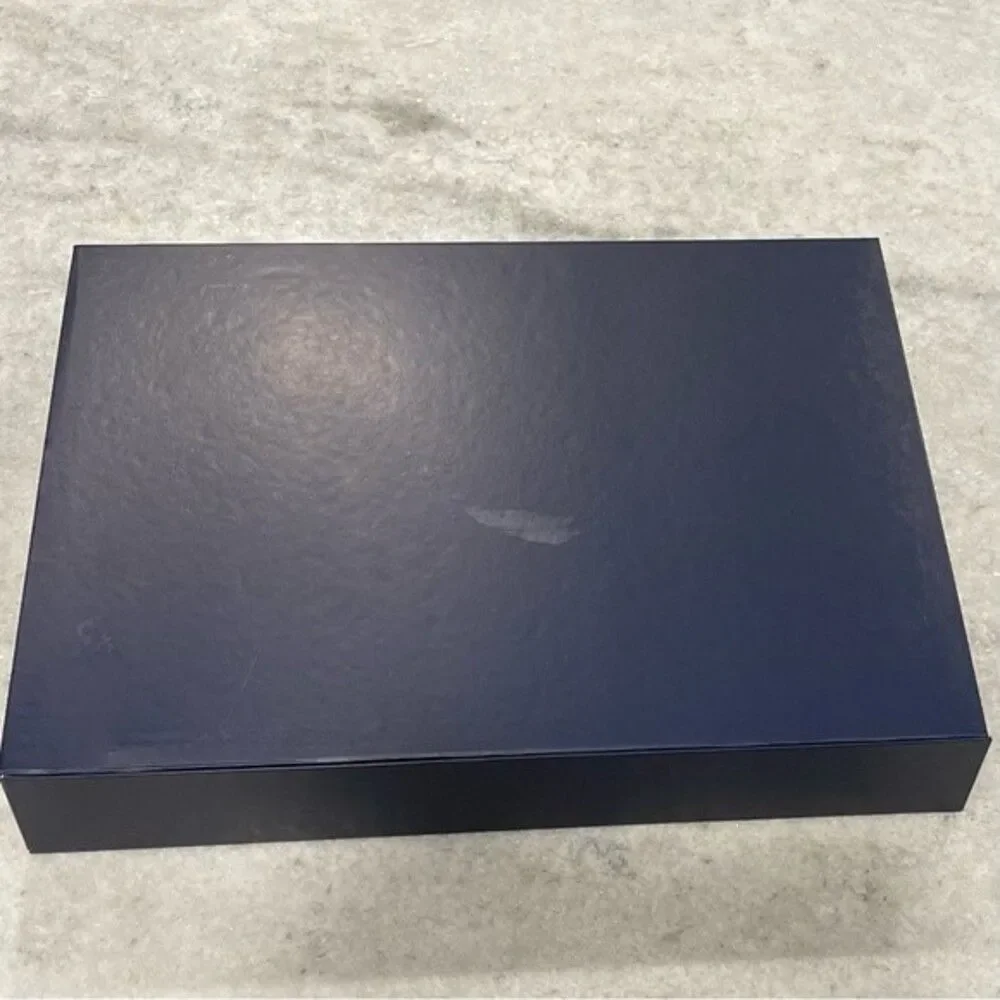 Vineyard Vines Gift Box 11.5x7.5x3.5